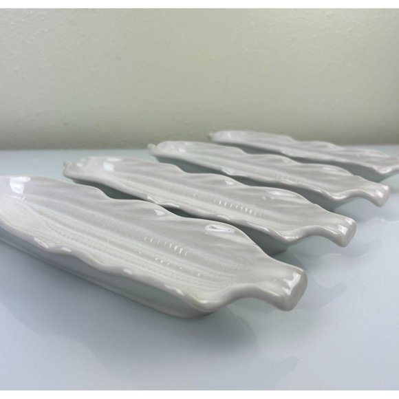 Signature Japan Ceramic Corn on the Cob Holders White Textured Set of 4 Serving - Picture 8 of 15